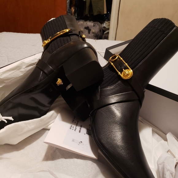 Versace boots - Picture 5 of 10